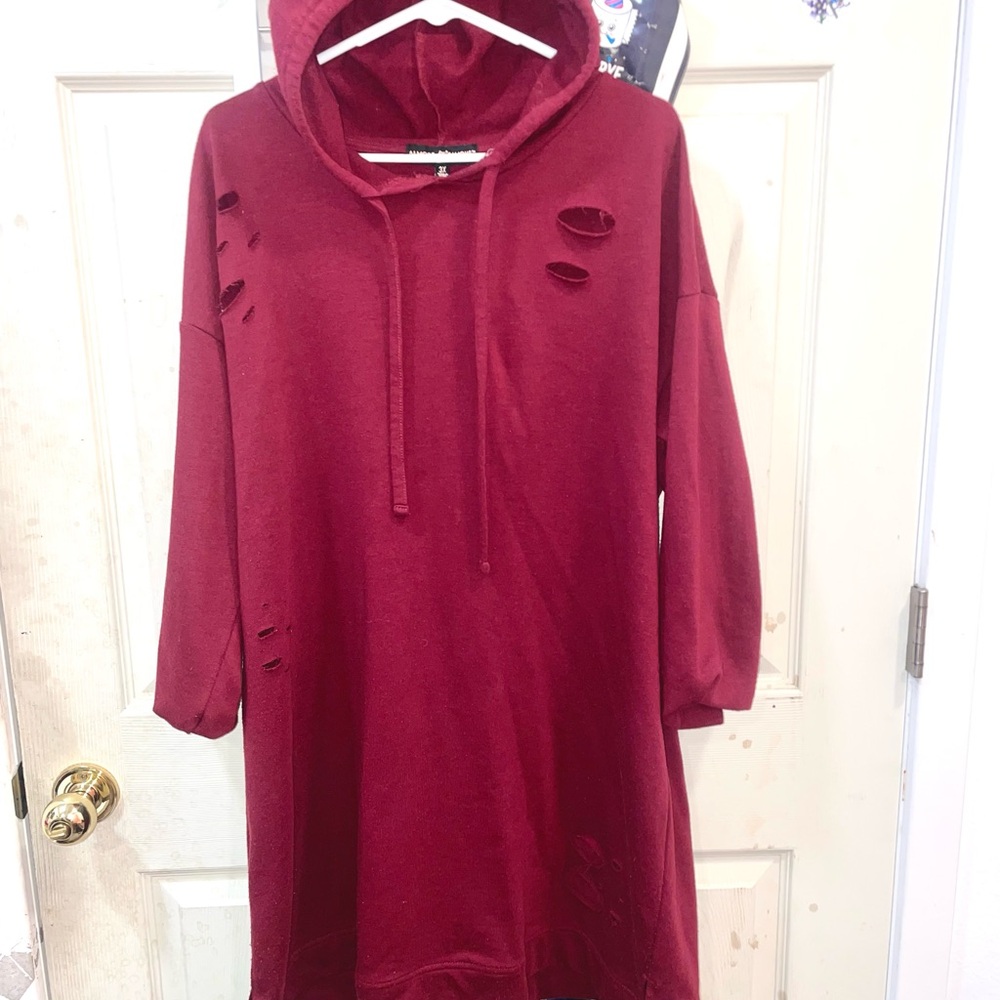 Almost Famous Red Long Sleeve Dress